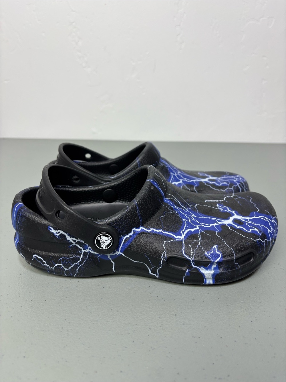 Crocs Classic Clog Black/Blue Lightning Slip-On Slip Resistant Men's M5 W7